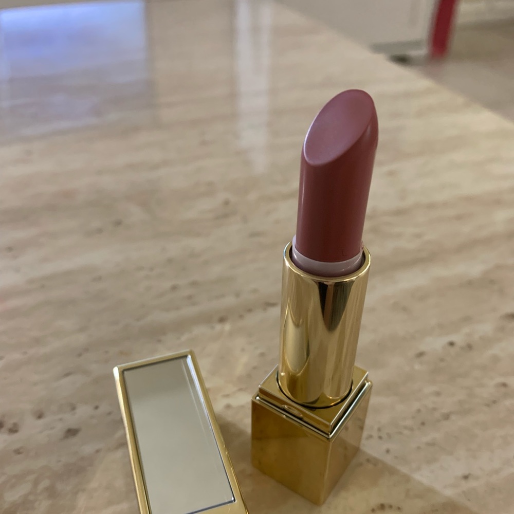 Estee Lauder Lip Stick